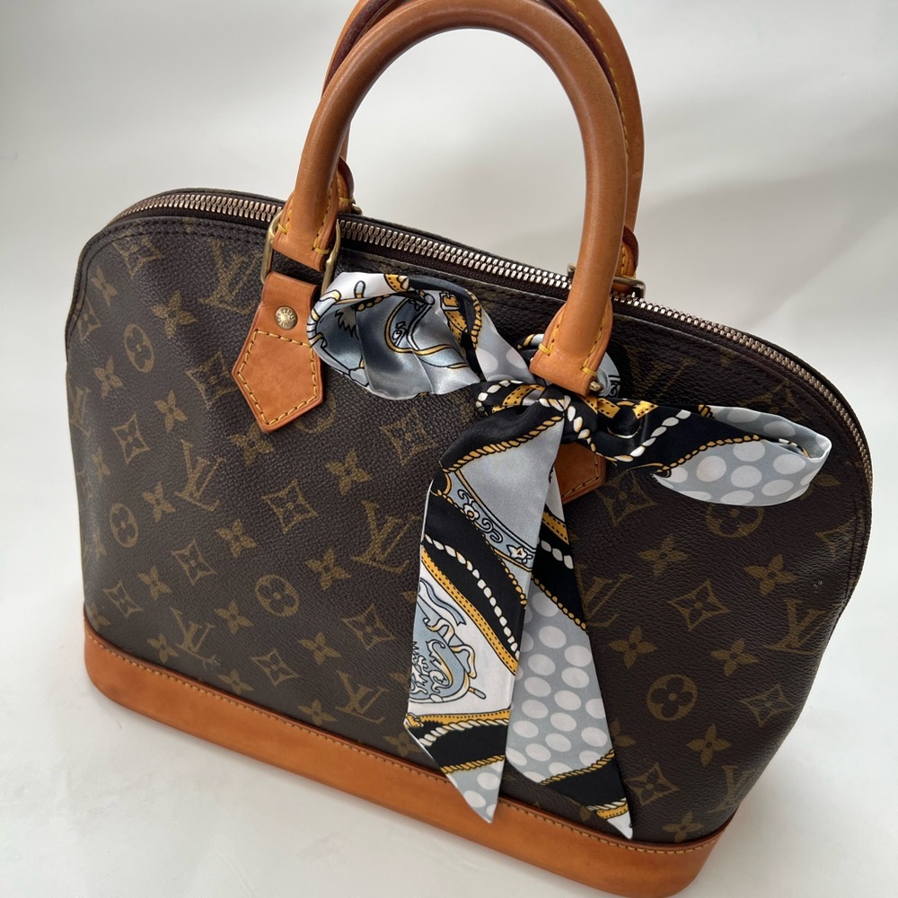 Louis Vuitton Monogram Alma MM
